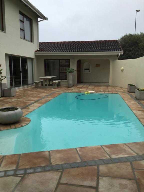Four Pines Lodge Hermanus Εξωτερικό φωτογραφία