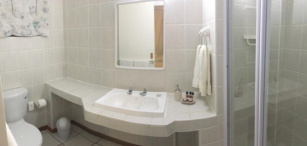 Four Pines Lodge Hermanus Εξωτερικό φωτογραφία
